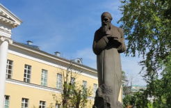 Памятник Ф. М. Достоевскому  / Фото: Екатерина Коновалова