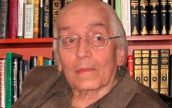 Сегодня вечером в Москве на 103 году жизни скончалась Аза Алибековна Тахо-Годи - ученица и сподвижница великого русского философа Алексея Фёдоровича Лосева / losev.domloseva.ru