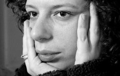 Полина Барскова* / Источник: https://literratura.org/poetry/1130-polina-barskova-sposob-videt.html