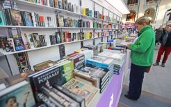 Ежегодная книжная ярмарка Non/fiction в Гостином Дворе в Москве | Фото: Александр Корольков Ежегодная книжная ярмарка Non/fiction в Гостином Дворе в Москве | Фото: Александр Корольков