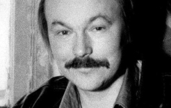 Владимир Шинкарев / Источник: Музей искусства Санкт-Петербурга XX–XXI веков (https://mispxx-xxi.ru/collections/authors/shinkarev-vladimir-nikolaevich/)