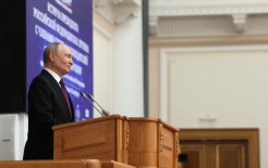 Владимир Путин на встрече с членами Совета законодателей / Источник: http://kremlin.ru/