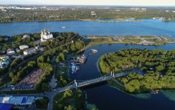 Успенский кафедральный собор на стрелке Волги и Которосли в Ярославле /  Алексей Куденко/РИА Новости