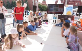 Книжный фестиваль 'Красная площадь' / Сергей Куксин