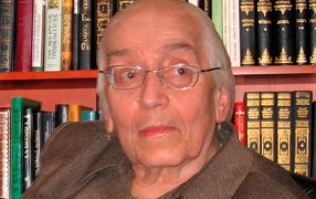 Сегодня вечером в Москве на 103 году жизни скончалась Аза Алибековна Тахо-Годи - ученица и сподвижница великого русского философа Алексея Фёдоровича Лосева / losev.domloseva.ru