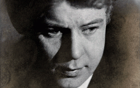 10 взлетов Сергея Есенина. Фотограф Моисей Наппельбаум, 1924 год / litfund.ru