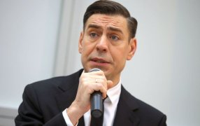 Кинопроект и книги «Романовы. Преданность и предательство» представили на non/fiction27. Дмитрий Дюжев исполнил роль Григория Распутина в сериале./Фото: Александр Корольков