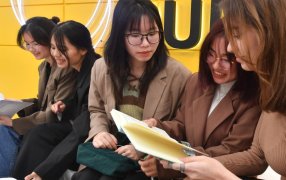 В Ханойском университете наградили победителей Международной олимпиады по русскому языку для вьетнамских школьников и студентов / Михаил Воскресенский/ РИА Новости