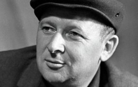 100 лет со дня рождения Константина Ваншенкина (род. 17 декабря 1925)/ Фото: Николай Кочнев / РИА Новости 100 лет со дня рождения Константина Ваншенкина (род. 17 декабря 1925)/ Фото: Николай Кочнев / РИА Новости