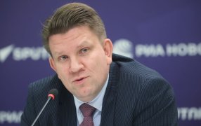 Генеральный директор издательства 'Эксмо' Евгений Капьев во время презентации книги Михаила Барщевского 'Правда о лжи' в Международном мультимедийном пресс-центре 'Россия сегодня' в Москве. / Виталий Белоусов/РИА Новости