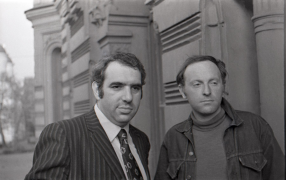 90-лет Евгению Рейну. /Фото: Евгений Борисович Рейн и Иосиф Александрович Бродский. Ленинград. 1972. Фотограф: Бродский А.И. С сайта brodsky.online
90-лет Евгению Рейну. /Фото: Евгений Борисович Рейн и Иосиф Александрович Бродский. Ленинград. 1972. Фотограф: Бродский А.И. С сайта brodsky.online