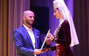 В Москве вручили литературную премию «Булæмæргъ»/Сергей Куксин