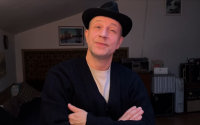  Билли Новик