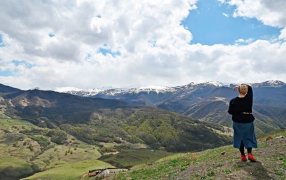 'Рассеянно смотрю вдаль'. Какие слова нельзя с точностью перевести на русский язык / Екатерина Чеснокова/ Новости