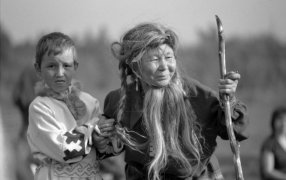 Северное сияние легенд. Ханты / Во время традиционного праздника мансийской национальной культуры в Югре / Олег Ласточкин / РИА Новости Северное сияние легенд. Ханты / Во время традиционного праздника мансийской национальной культуры в Югре / Олег Ласточкин / РИА Новости