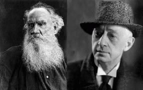 Иван Бунин и легенда о Льве Толстом. В чём заключалось «Освобождение Толстого» в трактовке Бунина?/ Лев Толстой в 1900-е; Иван Бунин в 1937 году / Wikipedia