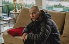 Юра Борисов в фильме «Анора» (реж. Шон Бэйкер) / Kinopoisk Юра Борисов в фильме «Анора» (реж. Шон Бэйкер) / Kinopoisk