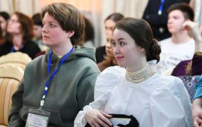 В Твери прошел ежегодный фестиваль молодых поэтов и объявление результатов поэтического конкурса 'Зеленый листок'.  В этом году он был юбилейным и прошел уже в 10-й раз
 / с сайта tvernews.ru