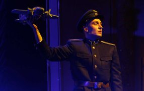 Спектакль «Два капитана» по роману Вениамина Каверина   Фото: Вадим Боченков / Псковский театр драмы им. А.С.Пушкина 