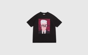 Принт Кристины Ятковской  / https://robberbaron.ru/t-shirts/
