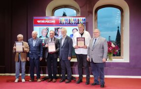 Слева направо: Бай Цзенхун, Григорий Кружков, Йожефы Горетить, Алексей Варламов, Зоран Костич, Вадим Полонский / Фото Юлии Визель