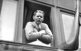 Максим Горький возвращается из Италии в СССР 28 мая 1928 года. / Роман Кармен / ТАСС Максим Горький возвращается из Италии в СССР 28 мая 1928 года. / Роман Кармен / ТАСС
