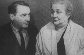 Лев Гумилев и Анна Ахматова Источник: ru.wikipedia.org