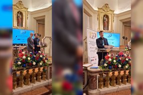 Фото: https://litinstitut.ru/content/nagrazhdeny-laureaty-premii-raduga-2026