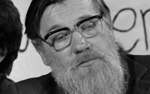 Андрей Донатович Синявский (литературный псевдоним — Абрам Терц) родился  8 октября 1925 года / ru.wikipedia.org