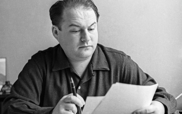 100 лет назад родился поэт Евгений Винокуров, 1960 год / Максимов / РИА Новости