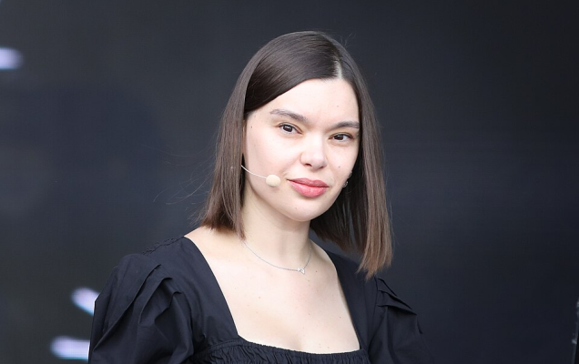 Анна Ревякина «Новый Блок. Антология донбасской поэзии 2022 — 2025 гг» / Wikipedia/Свклимкин