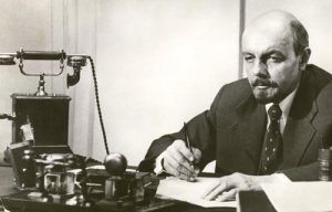 Лев Данилкин написал книгу о Ленине