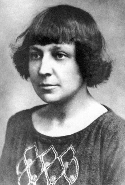 100 лет назад великая русская поэтесса побывала в Усмани в поисках пропитания для голодающих дочерей
