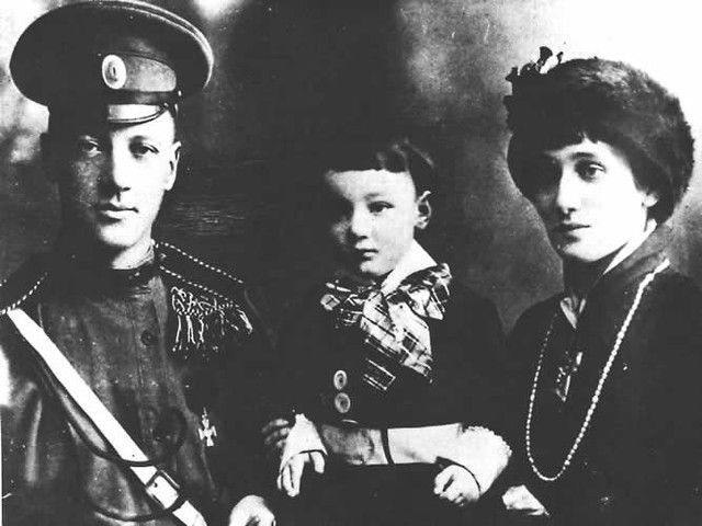 Николай Гумилев, Аннах Ахматова и их сын Лев Гумилев / Фото: Flickr