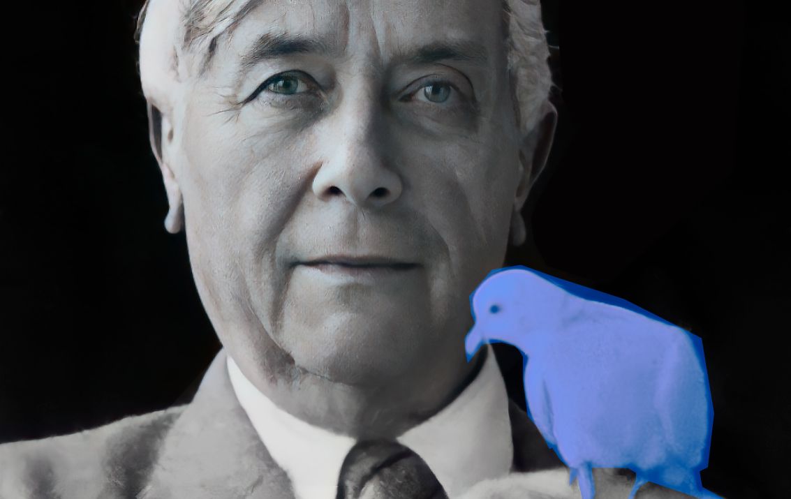 Морис Метерлинк (29 августа 1862, Гент — 1949, Ницца) — бельгийский писатель, драматург и философ, автор «Синей птицы». Портрет by André Kertész, 1929. / npg.org.uk