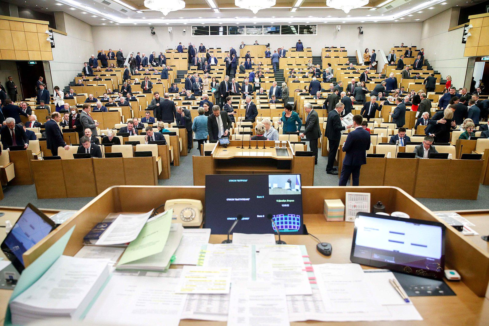 13 декабря Госдума одобрила в первом чтении законопроект о защите русского языка от иностранных слов / duma.gov.ru