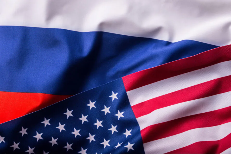 Российско-американский саммит на Аляске, которым завершится эта неделя - разумеется, далеко не первый; и каждый из предыдущих оставил след не только в истории, но и в литературе 