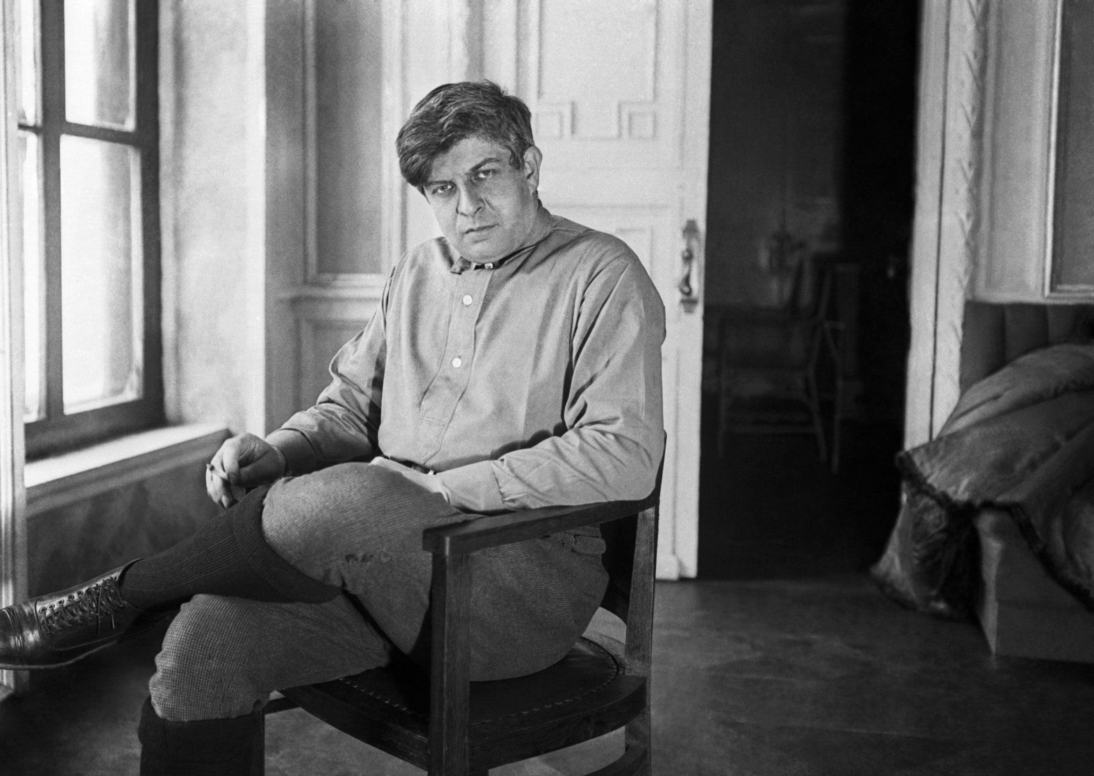  Советский поэт, драматург, переводчик Эдуард Георгиевич Багрицкий. Начало 1930-х / Источник: ТАСС