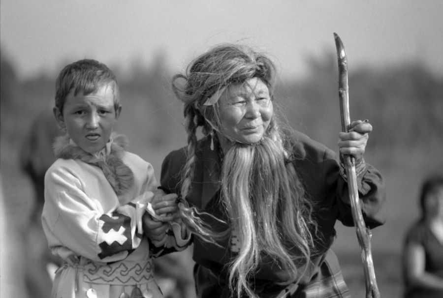 Северное сияние легенд. Ханты / Во время традиционного праздника мансийской национальной культуры в Югре / Олег Ласточкин / РИА Новости Северное сияние легенд. Ханты / Во время традиционного праздника мансийской национальной культуры в Югре / Олег Ласточкин / РИА Новости