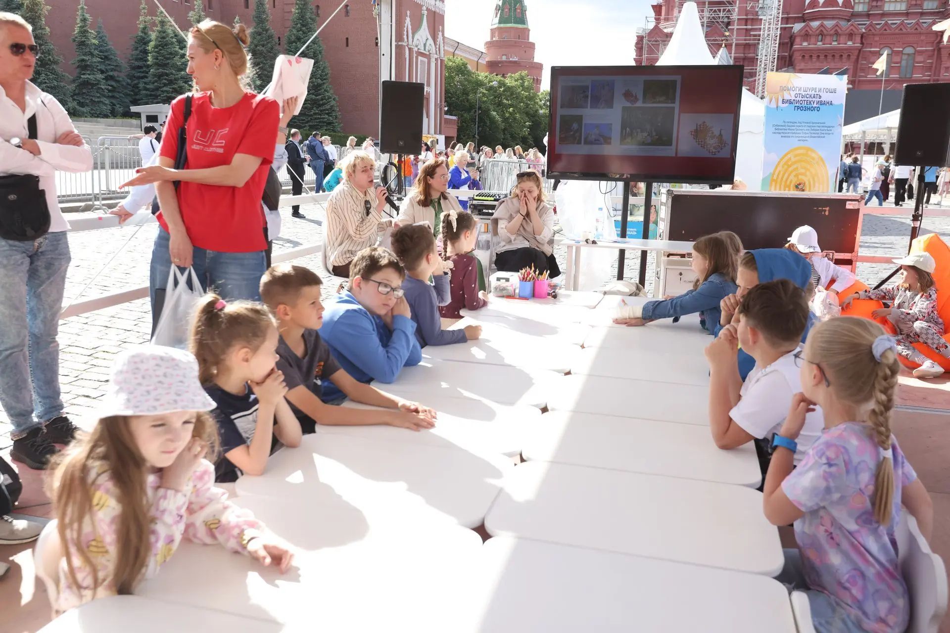 Книжный фестиваль 'Красная площадь' / Сергей Куксин Книжный фестиваль 'Красная площадь' / Сергей Куксин