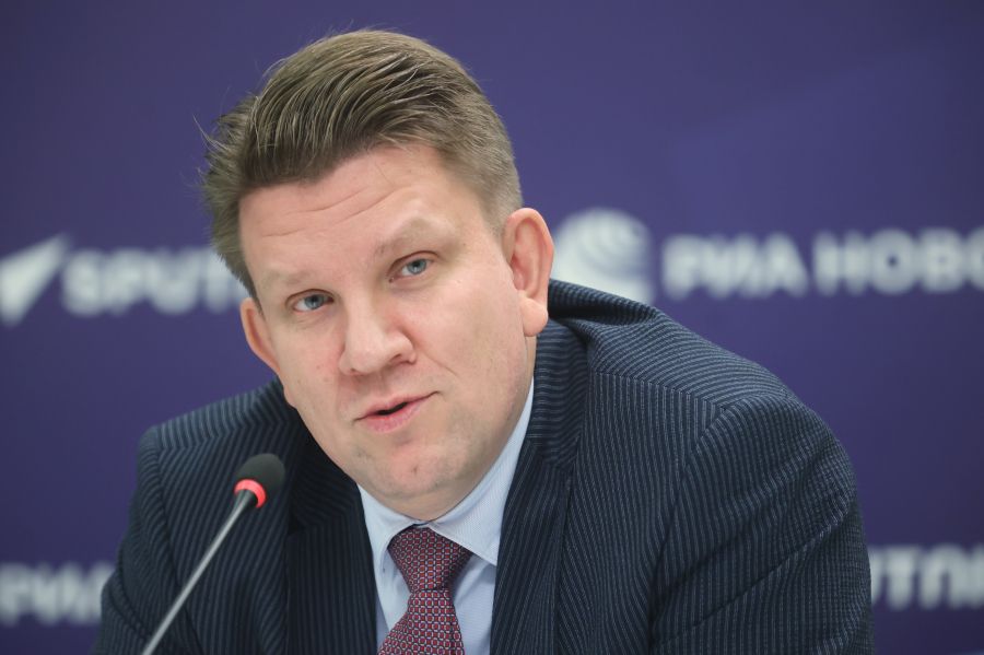 Генеральный директор издательства 'Эксмо' Евгений Капьев во время презентации книги Михаила Барщевского 'Правда о лжи' в Международном мультимедийном пресс-центре 'Россия сегодня' в Москве / Виталий Белоусов/РИА Новости